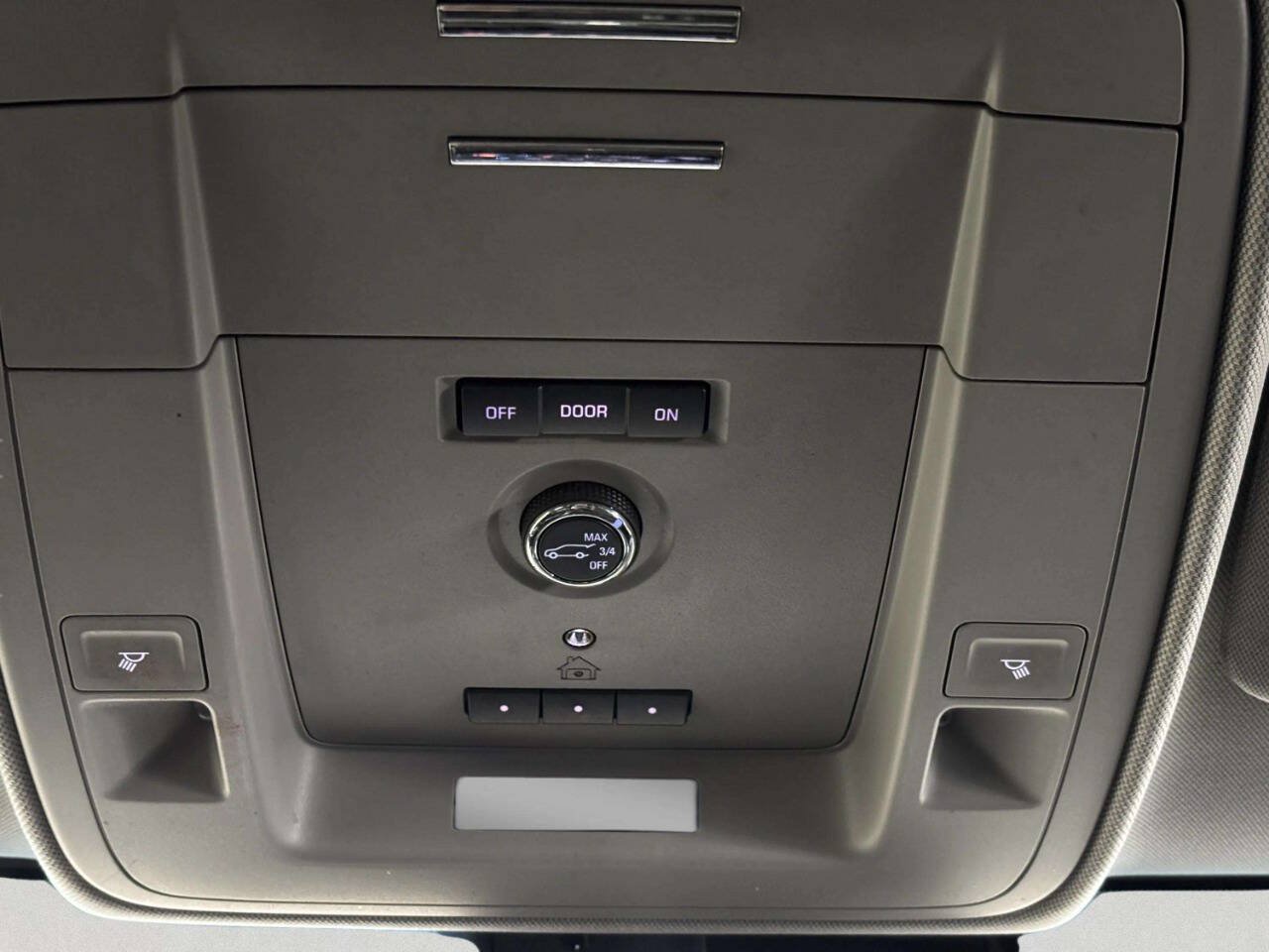 Used 2018 Chevrolet Tahoe LT AWD/4WD image 27