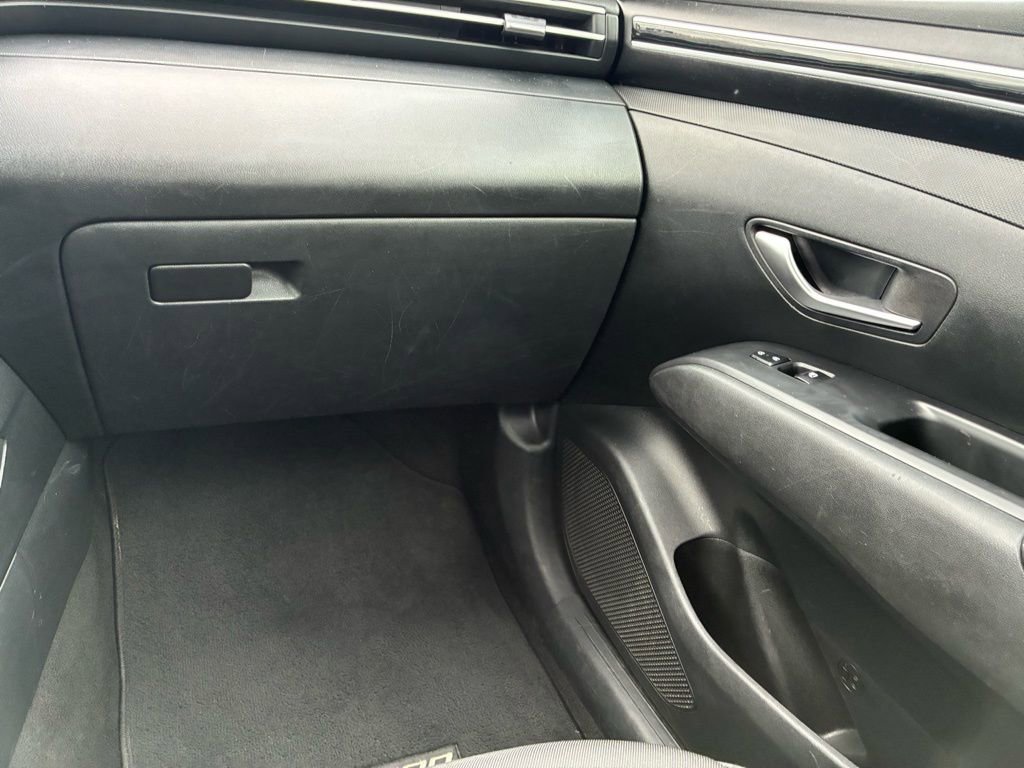 Used 2023 Hyundai Tucson SE image 36
