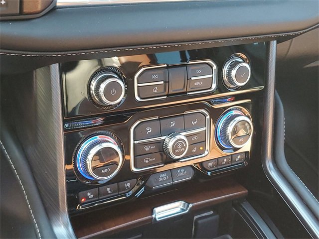 Used 2023 GMC Yukon Denali Ultimate image 17