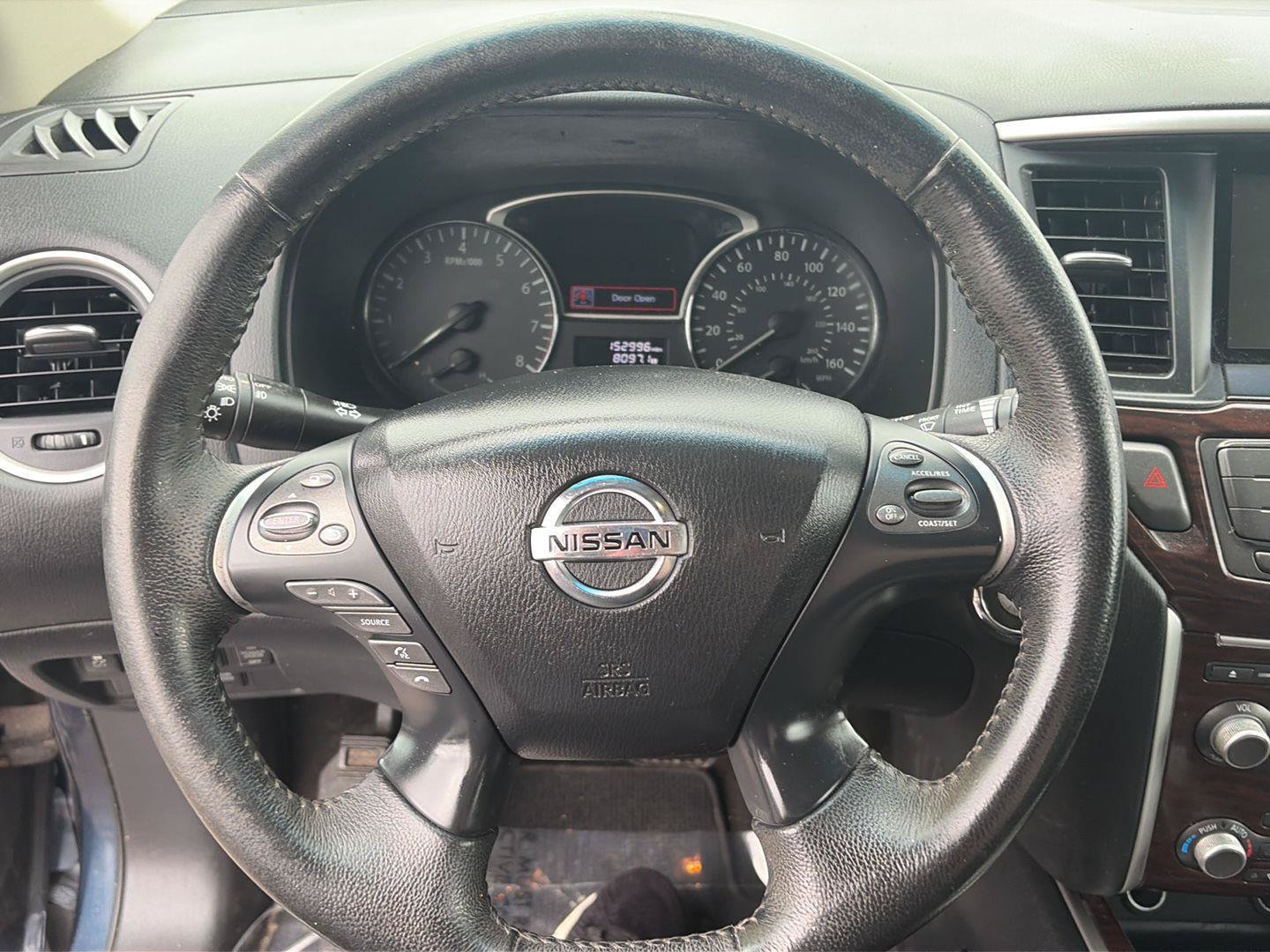 Used 2013 Nissan Pathfinder SL AWD/4WD image 30