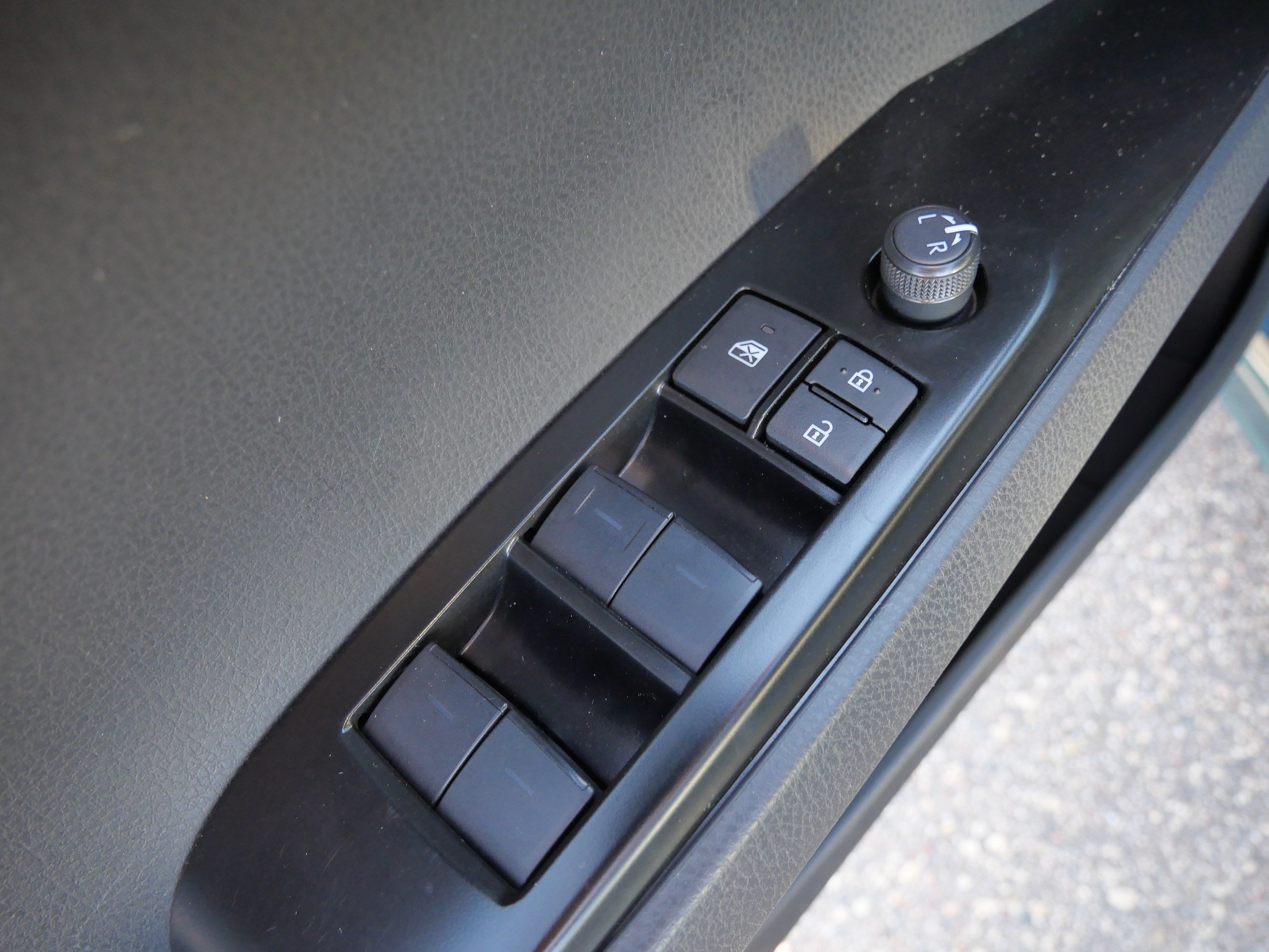 Used 2026 Toyota Camry SE FWD image 20