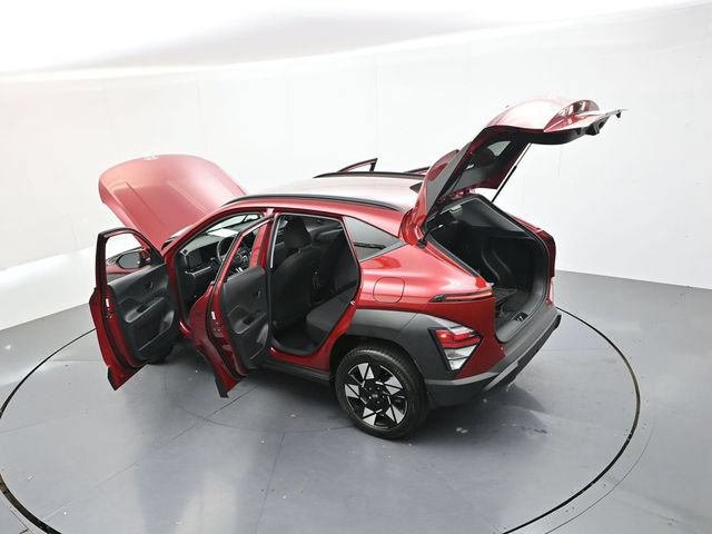 Used 2025 Hyundai Kona SEL AWD/4WD image 47