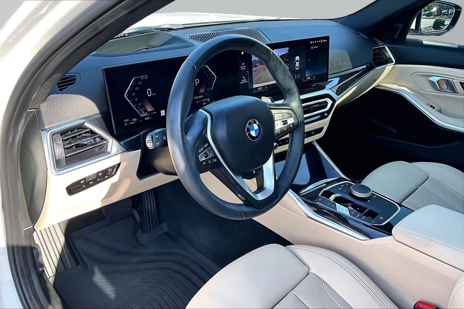 Used 2024 BMW 330i Sedan w/ Premium Package RWD image 17