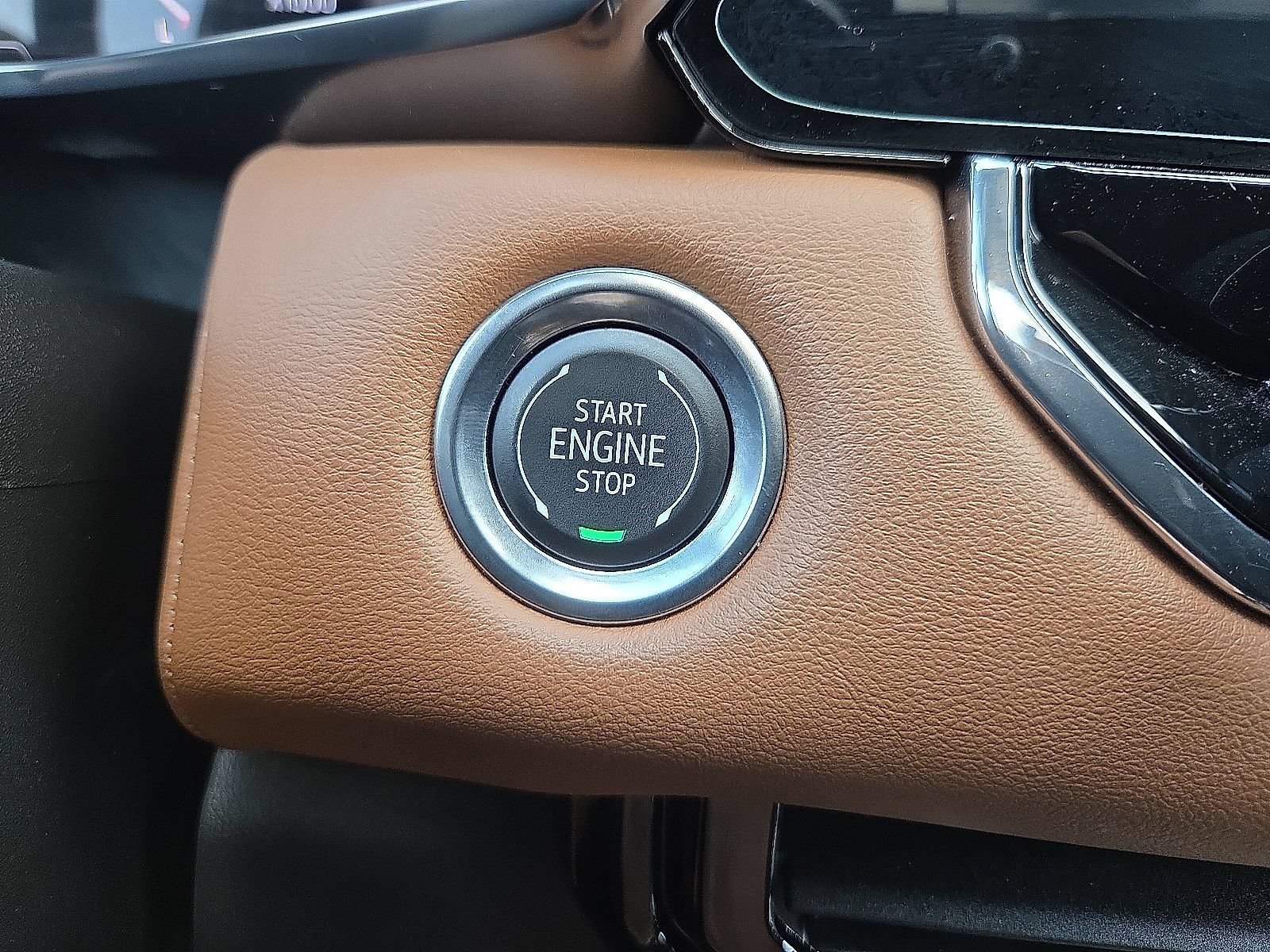 Used 2025 GMC Canyon AT4 w/ Nightfall Edition AWD/4WD image 23