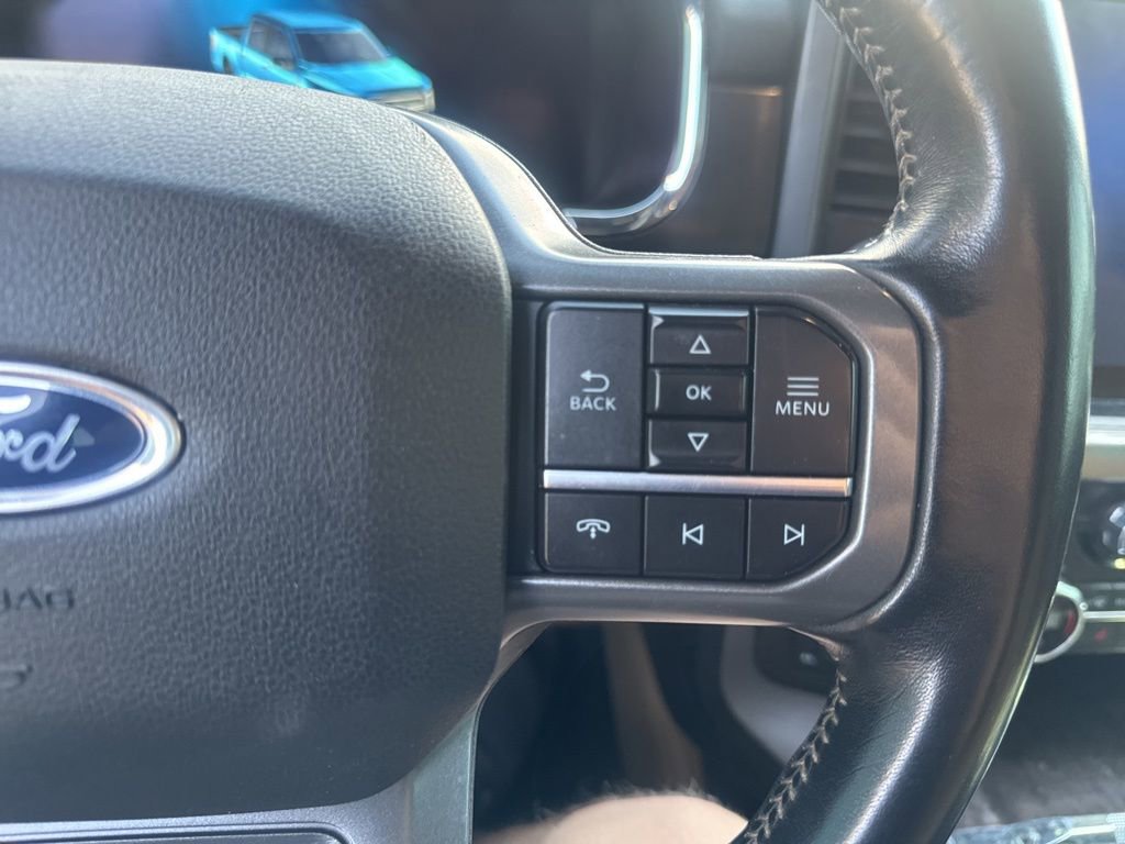 Used 2021 Ford F150 Lariat w/ Trailer Tow Package image 22