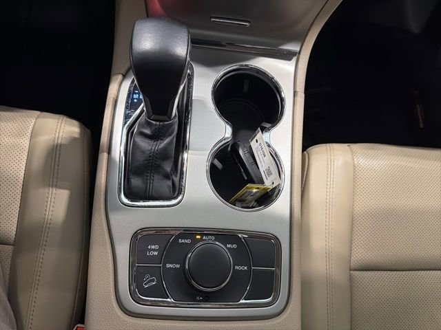 Used 2019 Jeep Grand Cherokee Limited w/ Luxury Group II image 18