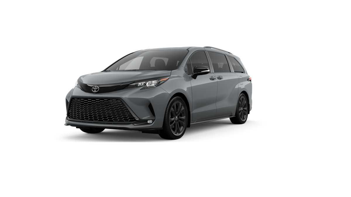 New 2026 Toyota Sienna XSE image 2