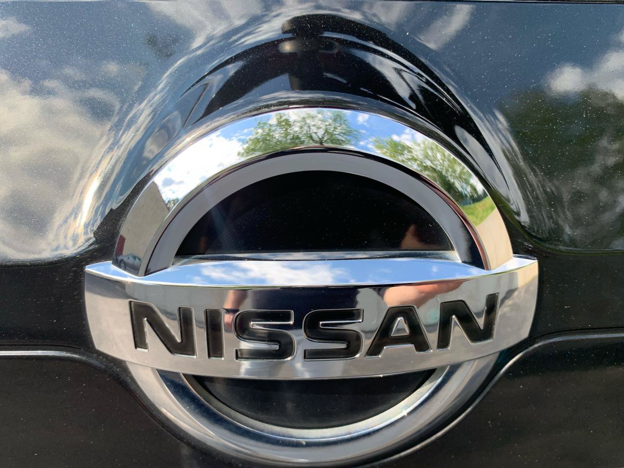 Used 2018 Nissan Rogue SV AWD/4WD image 30