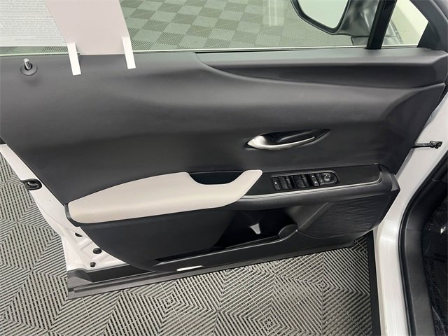Certified 2025 Lexus UX 300h FWD image 9