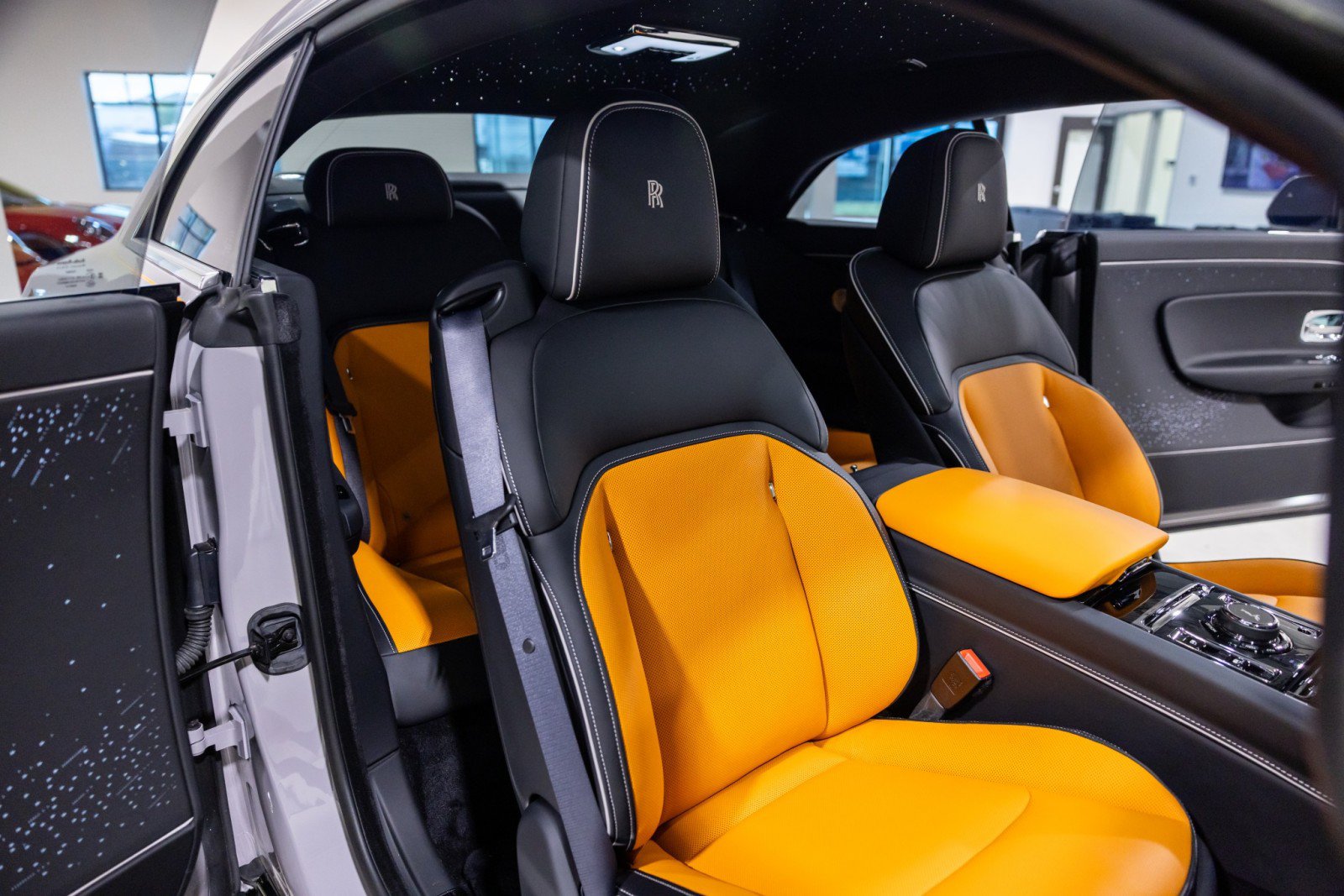 Used 2024 Rolls-Royce Spectre w/ Spectre Launch Package AWD/4WD image 29