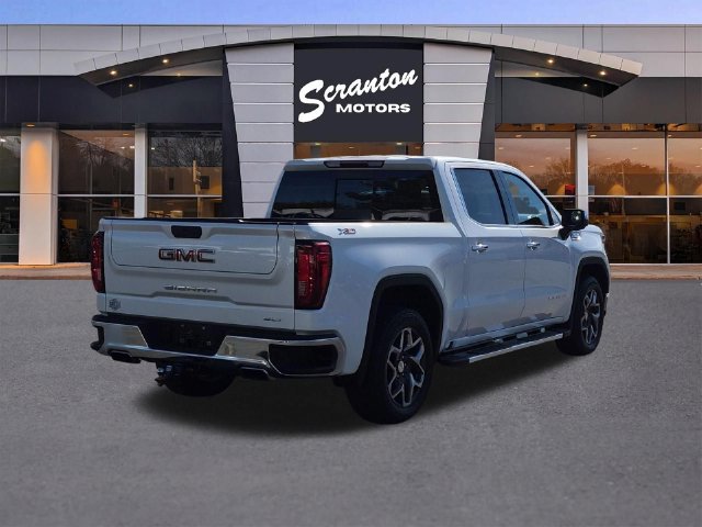 Used 2023 GMC Sierra 1500 SLT w/ SLT Premium Package AWD/4WD image 5