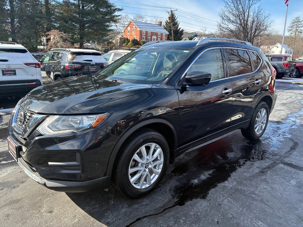 Used 2018 Nissan Rogue SV w/ Premium Package image 1