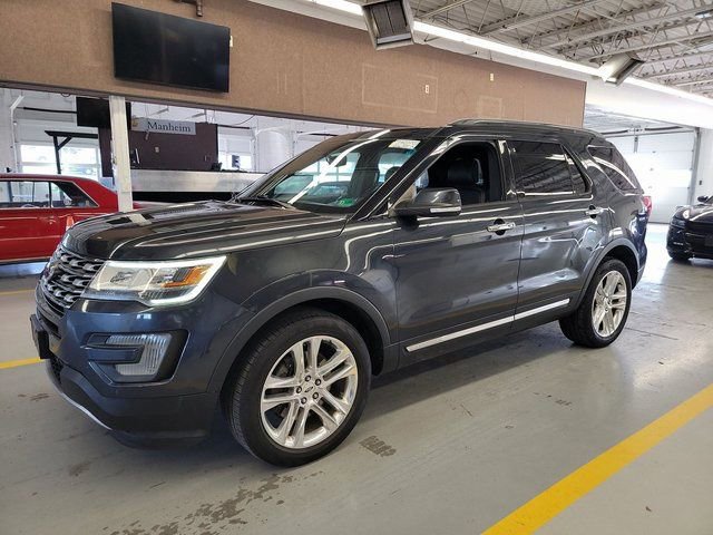 Used 2017 Ford Explorer Limited image 3