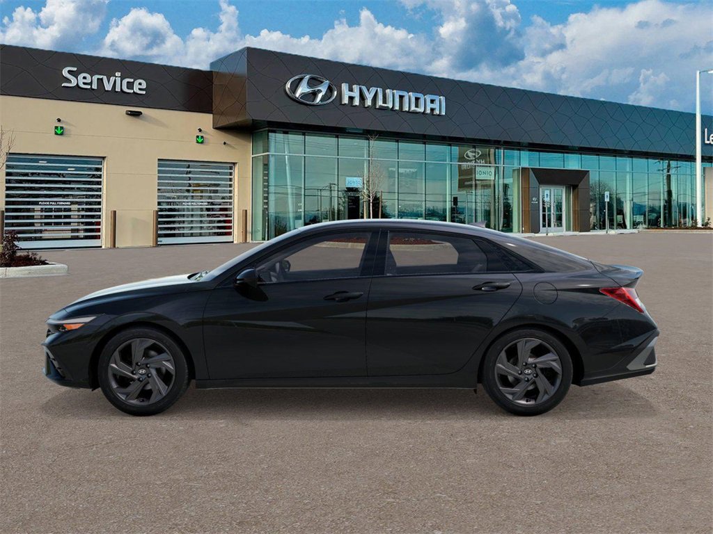 New 2026 Hyundai Elantra Sport image 3