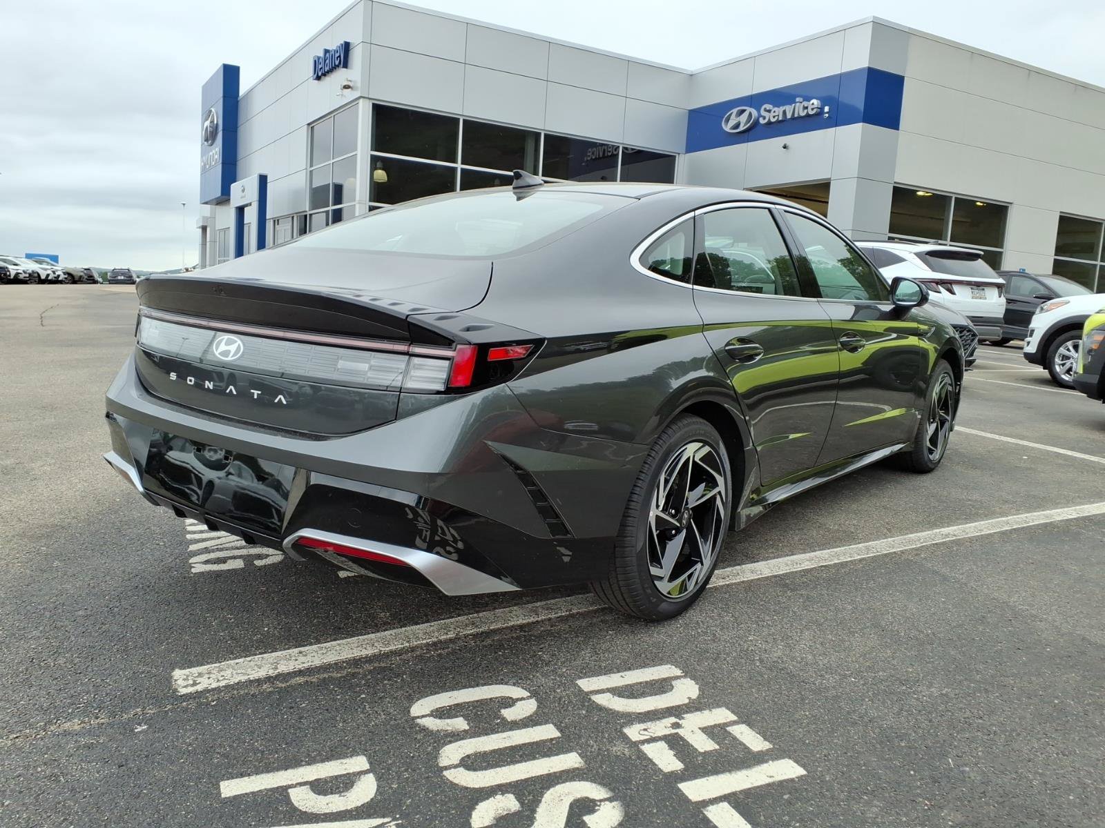 New 2026 Hyundai Sonata SEL FWD image 4