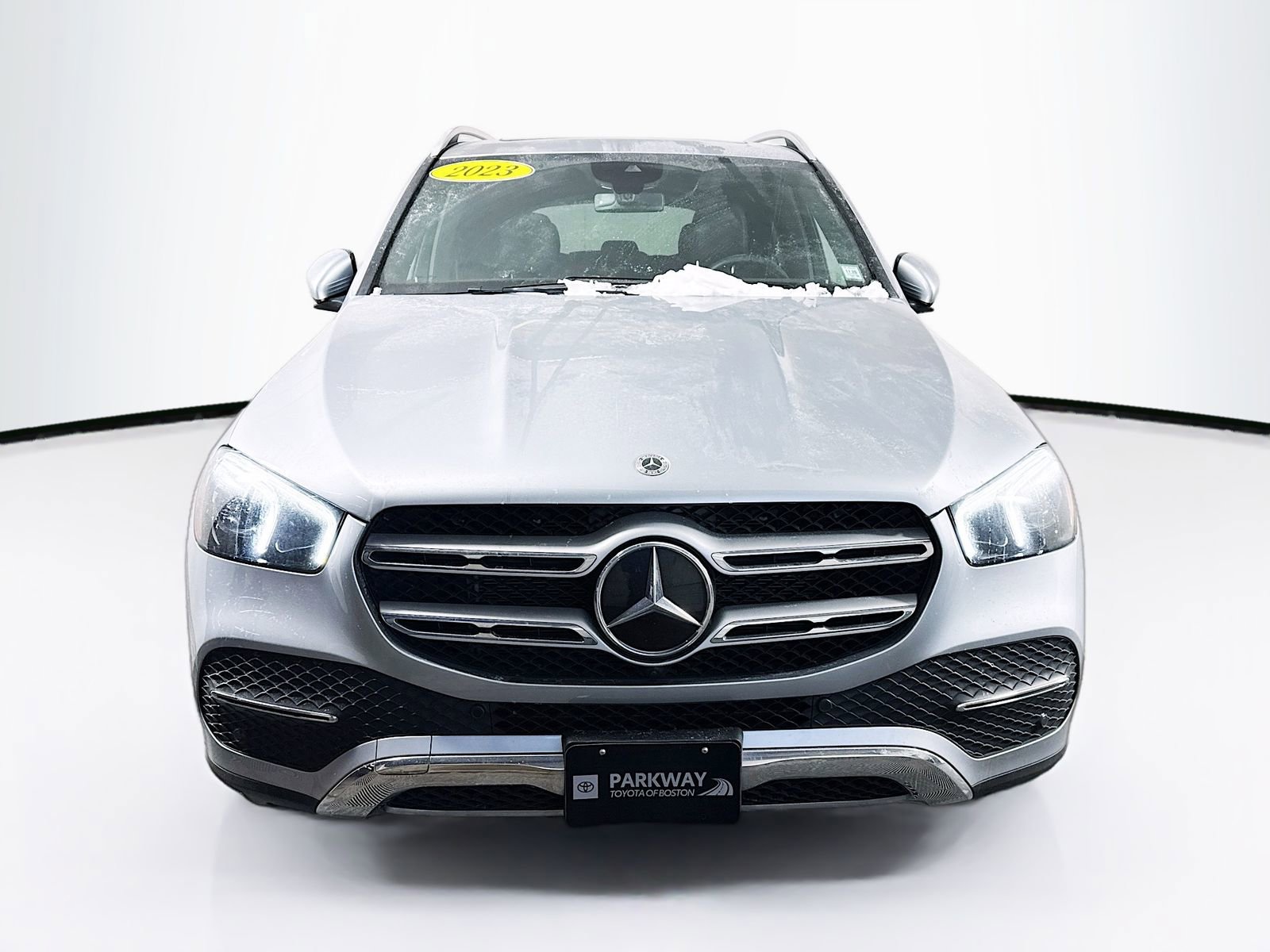 Used 2023 Mercedes-Benz GLE 350 4MATIC image 2
