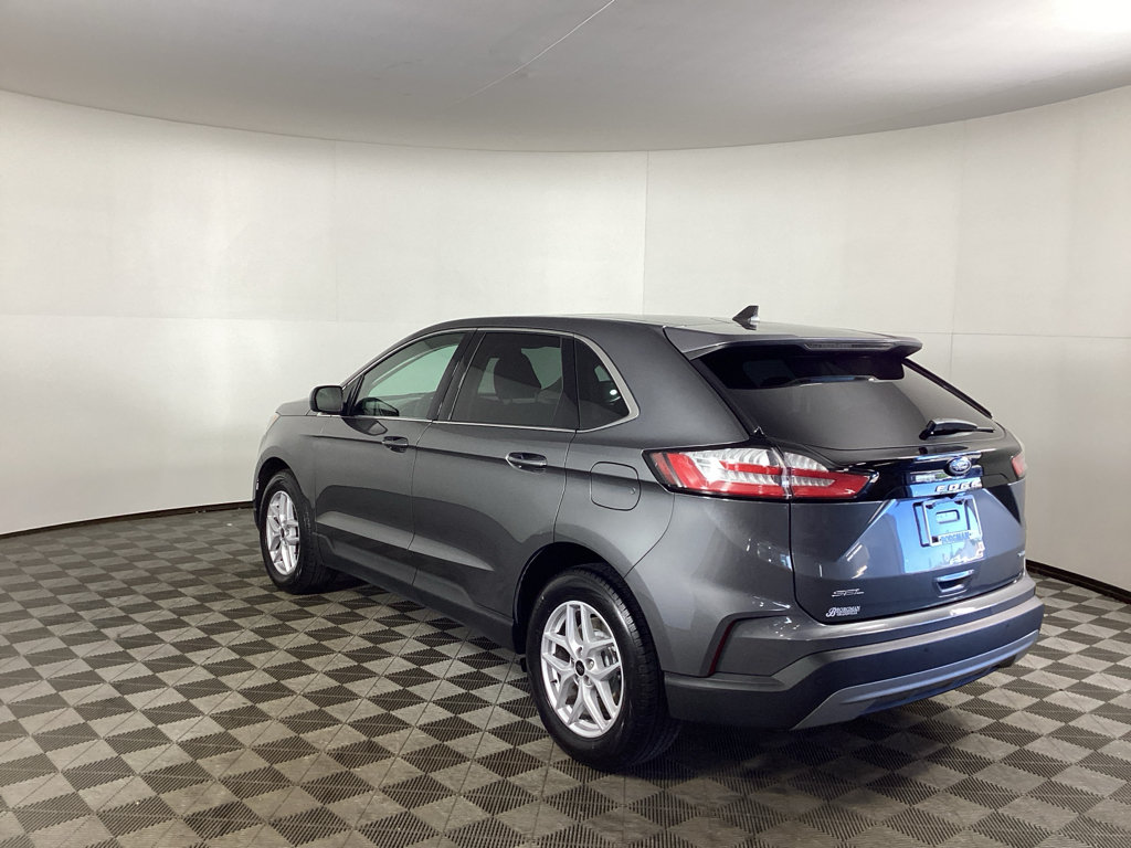 Used 2023 Ford Edge SEL w/ Convenience Package AWD/4WD image 4