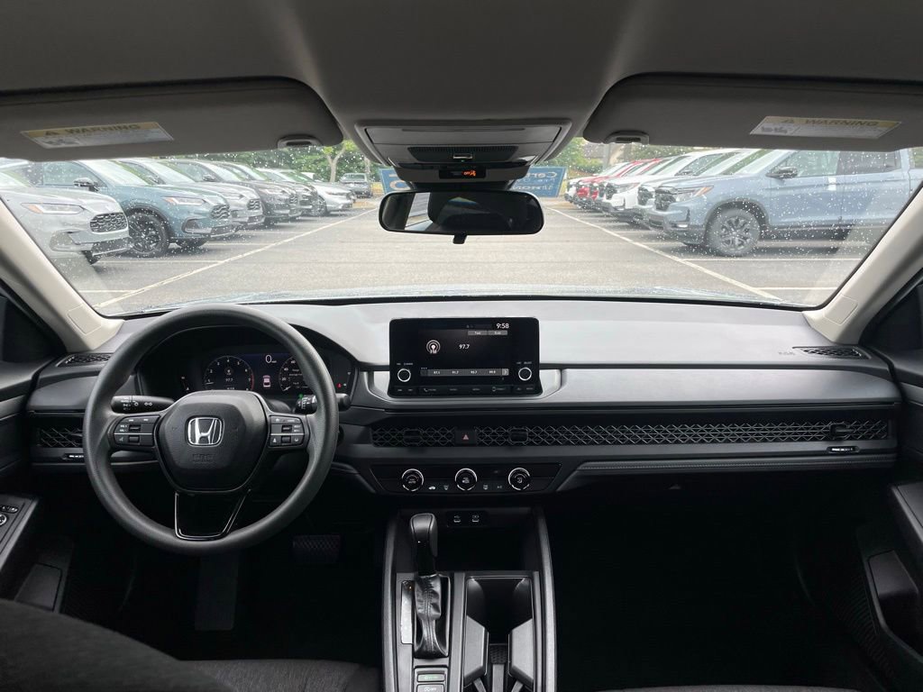 Certified 2025 Honda Accord LX image 10