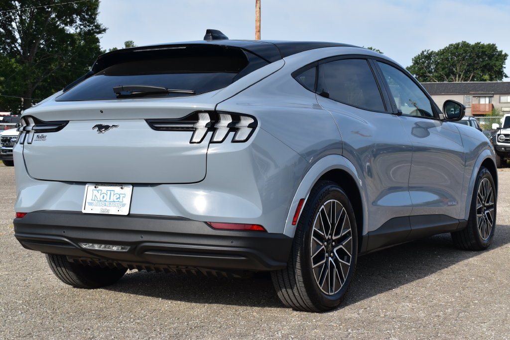 New 2026 Ford Mustang Mach-E Premium AWD/4WD image 8