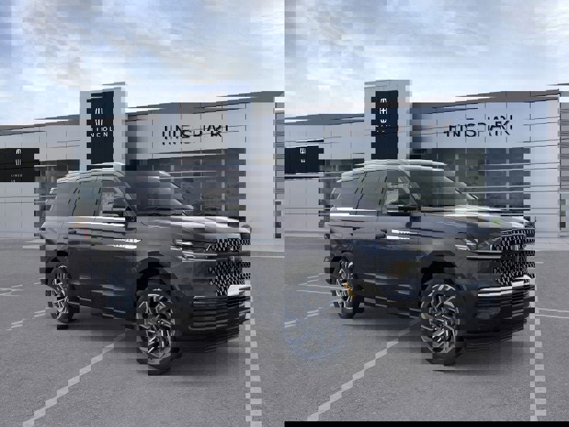 New 2025 Lincoln Navigator Reserve image 7