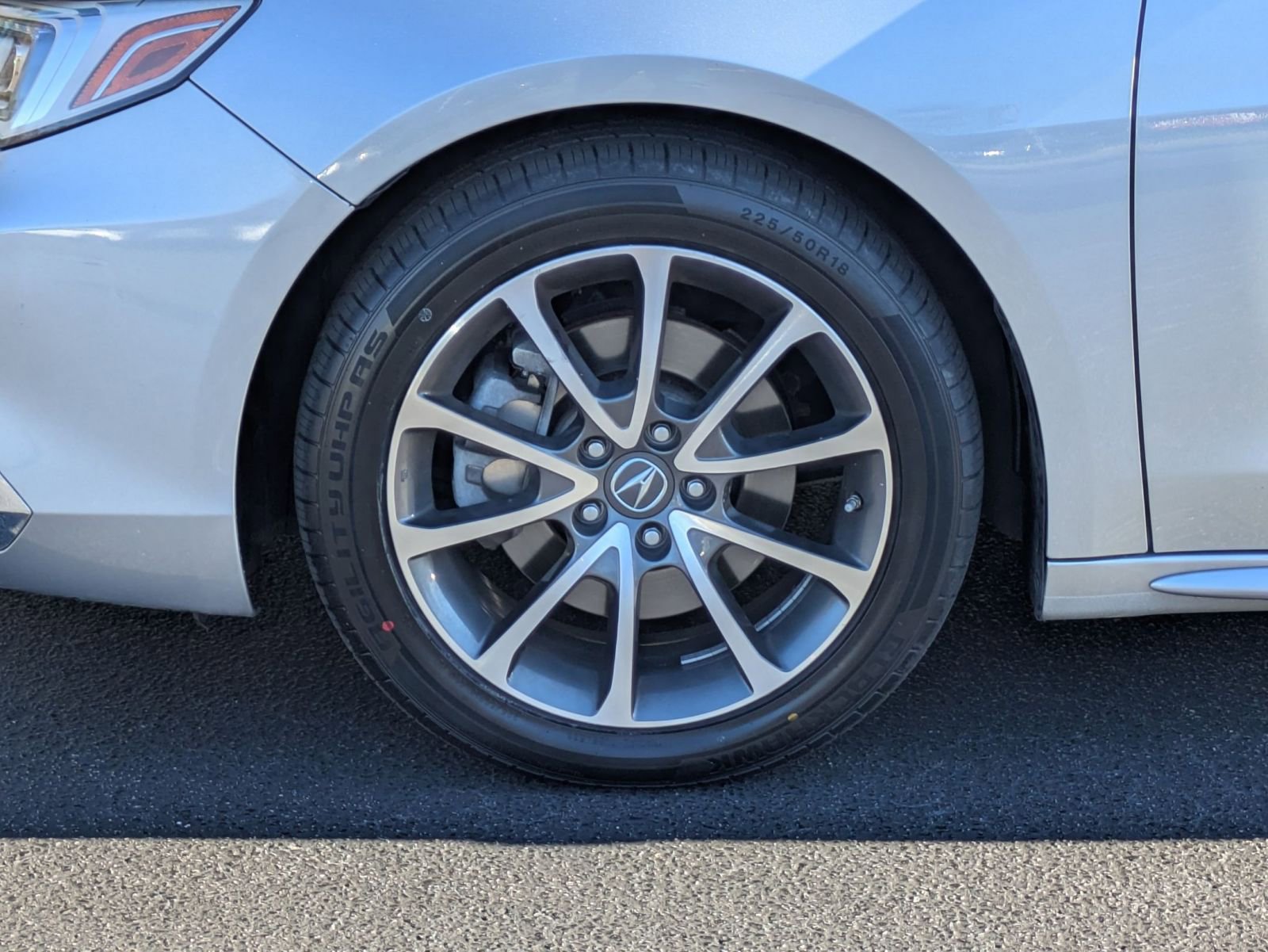 Used 2018 Acura TLX V6 w/ Technology Package image 32