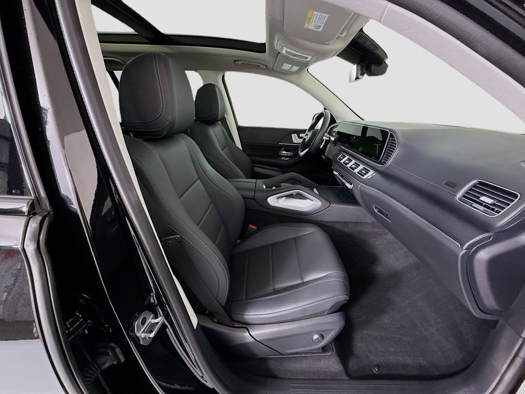 Used 2026 Mercedes-Benz GLS 450 4MATIC image 21