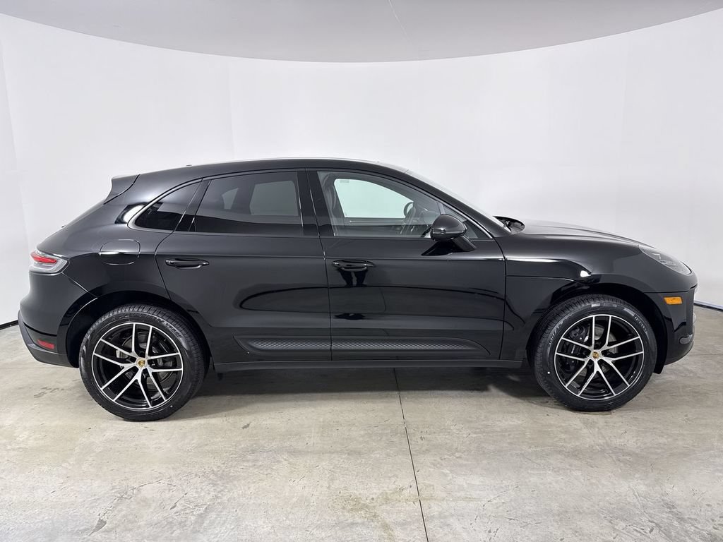 New 2026 Porsche Macan AWD/4WD image 8