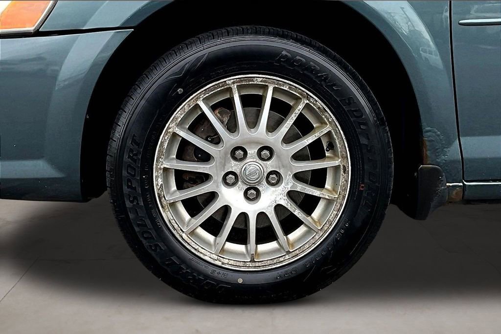 Used 2006 Chrysler Sebring Sedan FWD image 32