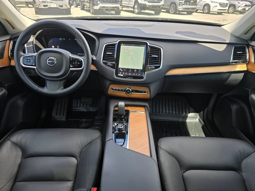 Used 2023 Volvo XC90 B6 Plus w/ Protection Package Premier AWD/4WD image 5