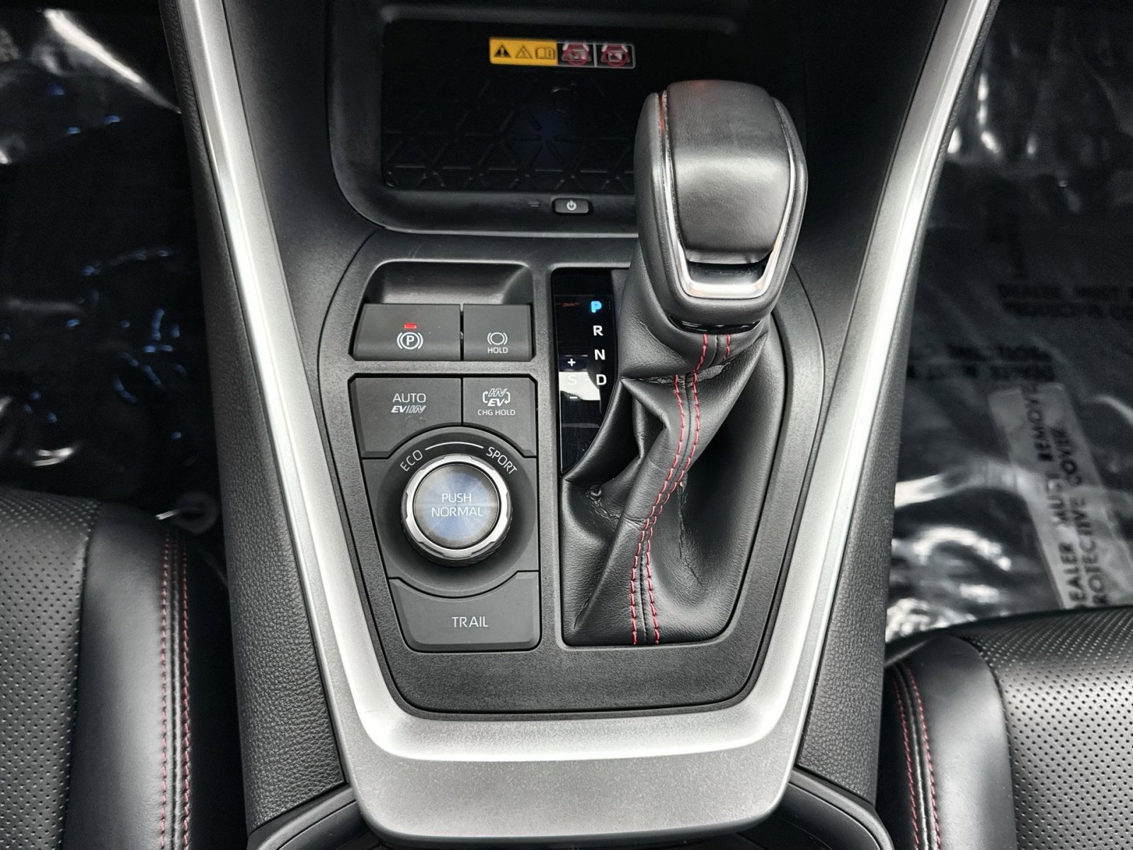 Used 2024 Toyota RAV4 XSE w/ Premium Package image 22