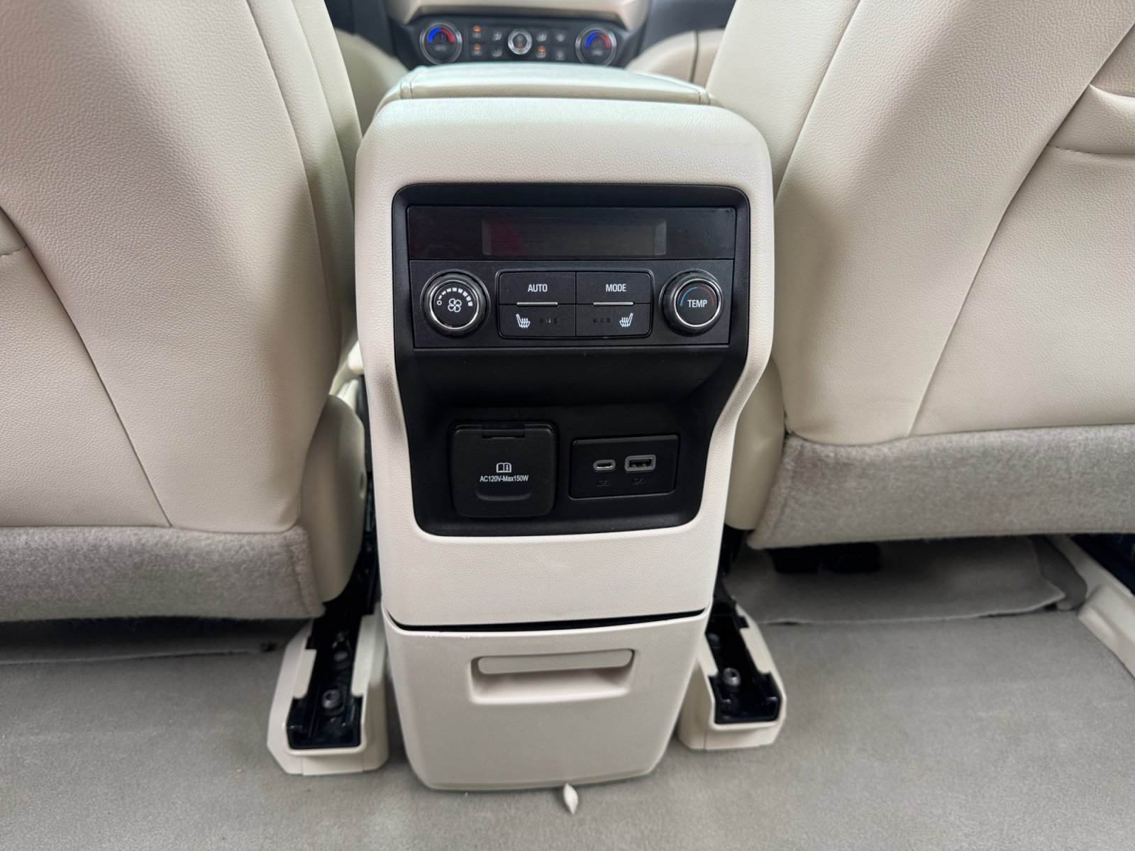 Used 2021 GMC Acadia Denali w/ Denali Ultimate Package AWD/4WD image 33