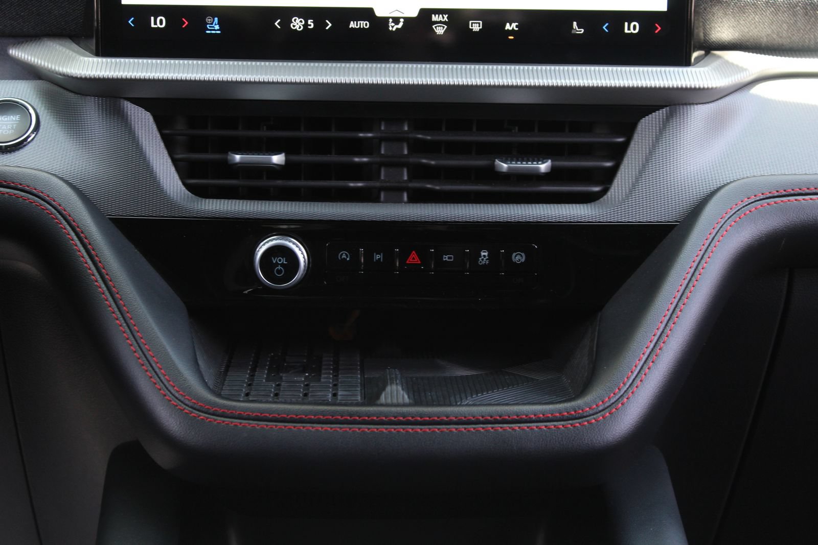 Used 2025 Ford Explorer ST AWD/4WD image 19