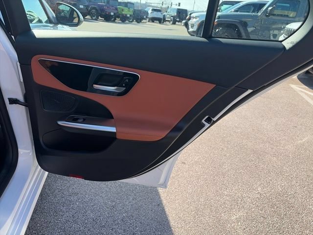 Used 2025 Mercedes-Benz C 300 4MATIC Sedan image 39