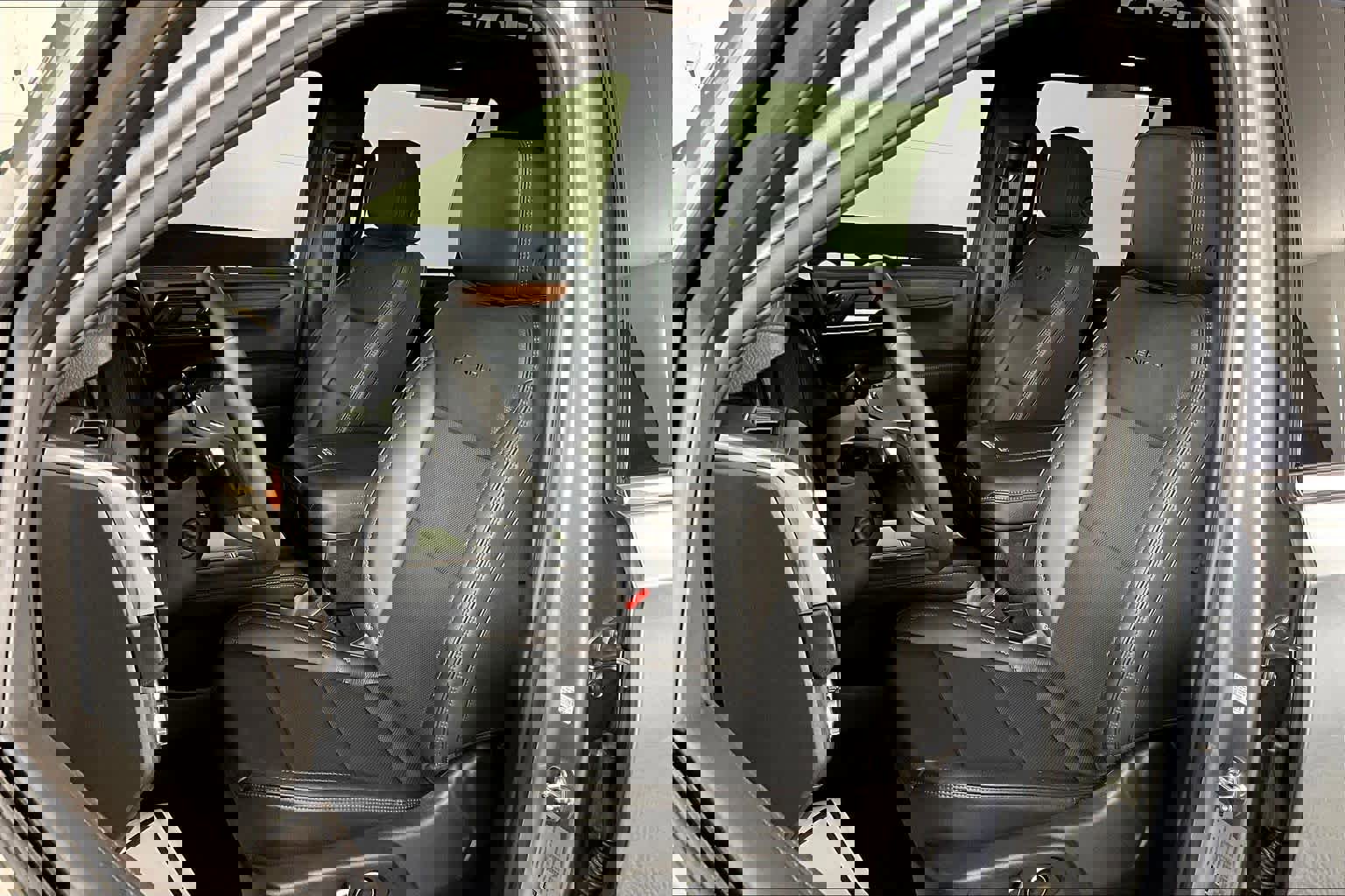 Used 2026 GMC Yukon Denali w/ Sun & Power Step Package image 9