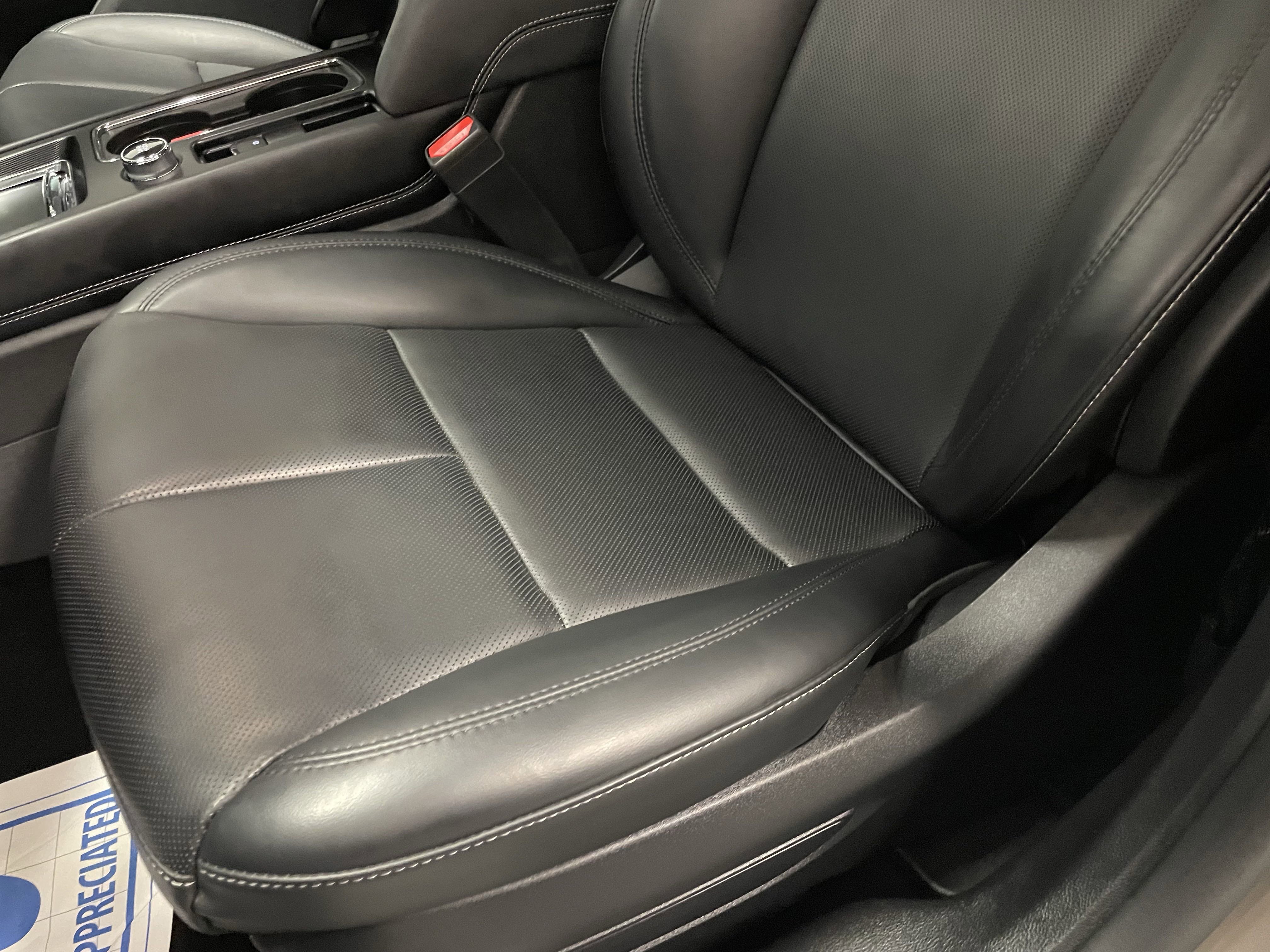 Used 2025 Lincoln Corsair AWD w/ Equipment Group 101A image 22