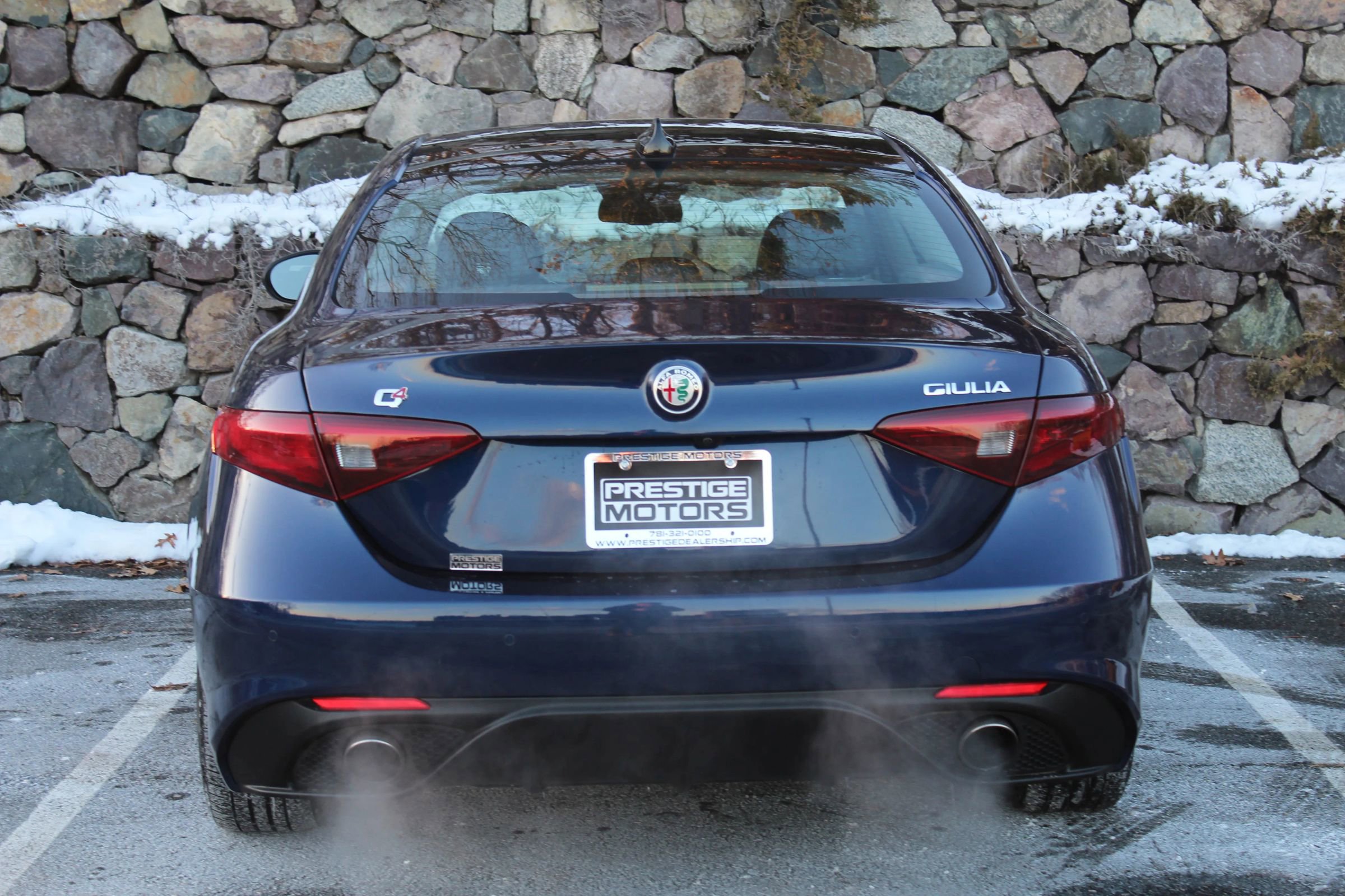 Used 2017 Alfa Romeo Giulia Sedan 4D image 8