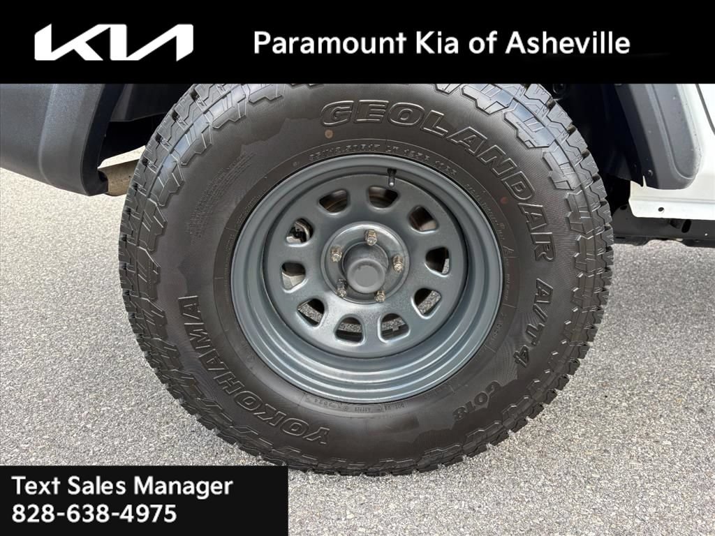Used 2023 Jeep Wrangler Unlimited Sport AWD/4WD image 30