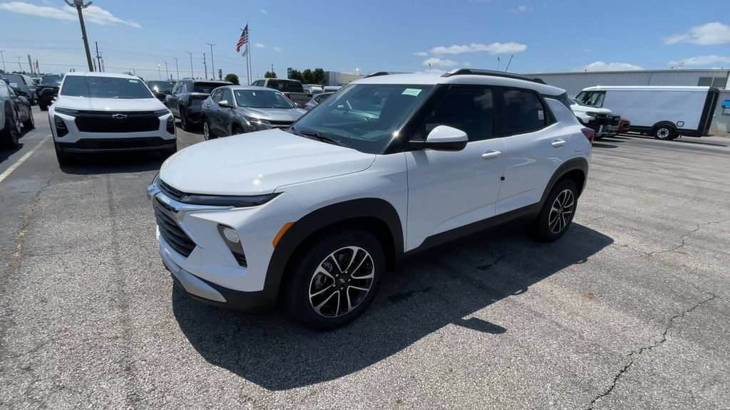 New 2026 Chevrolet TrailBlazer LT w/ Convenience Package FWD image 6