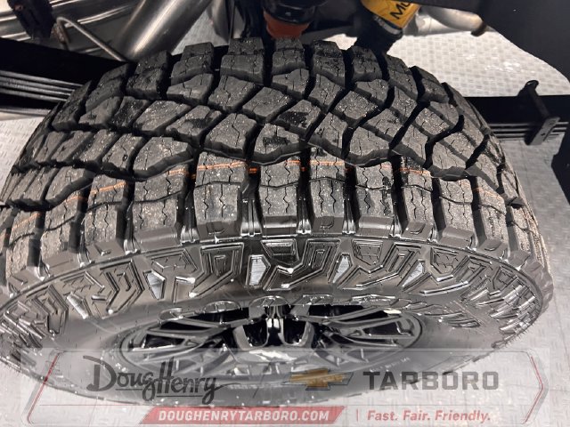 New 2026 Chevrolet Silverado 2500 ZR2 AWD/4WD image 17