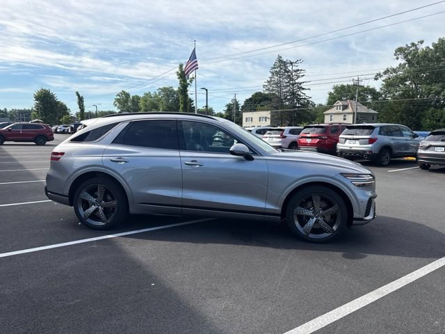 Used 2024 Genesis GV70 2.5T w/ Sport Prestige Package AWD/4WD image 5