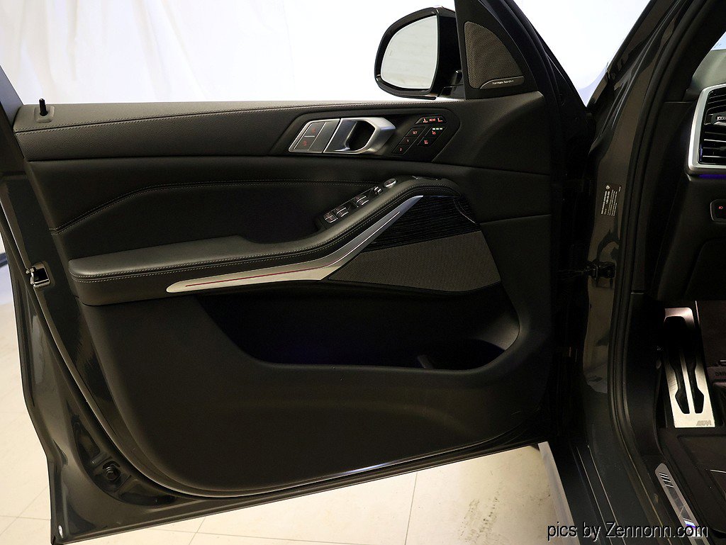 Used 2021 BMW X7 xDrive40i w/ M Sport Package image 29