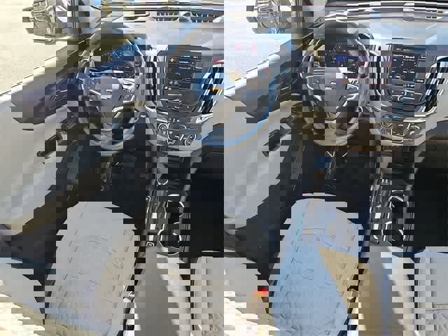 Used 2023 Chevrolet Equinox LS image 15