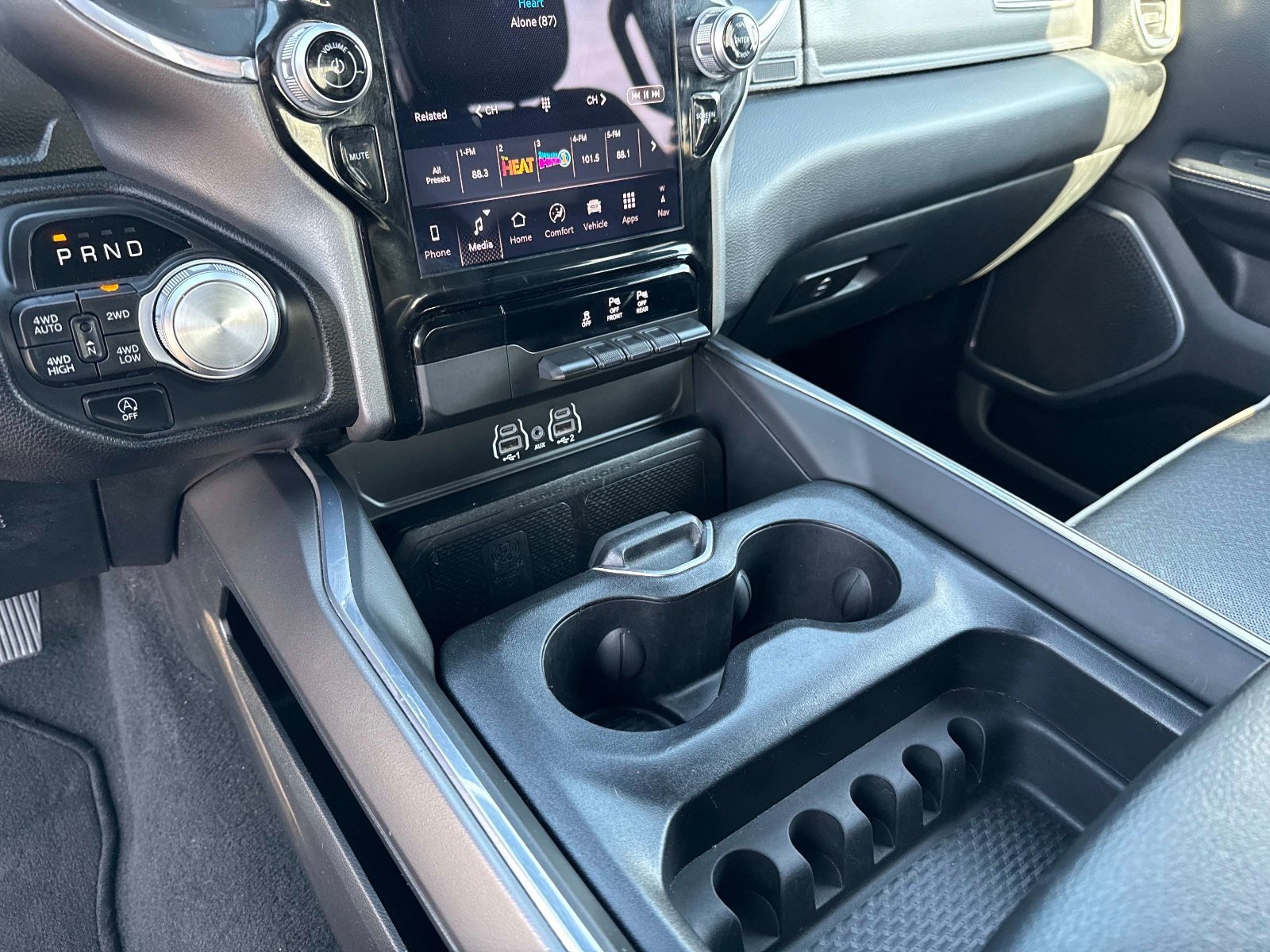 Certified 2025 RAM 1500 Laramie AWD/4WD image 25