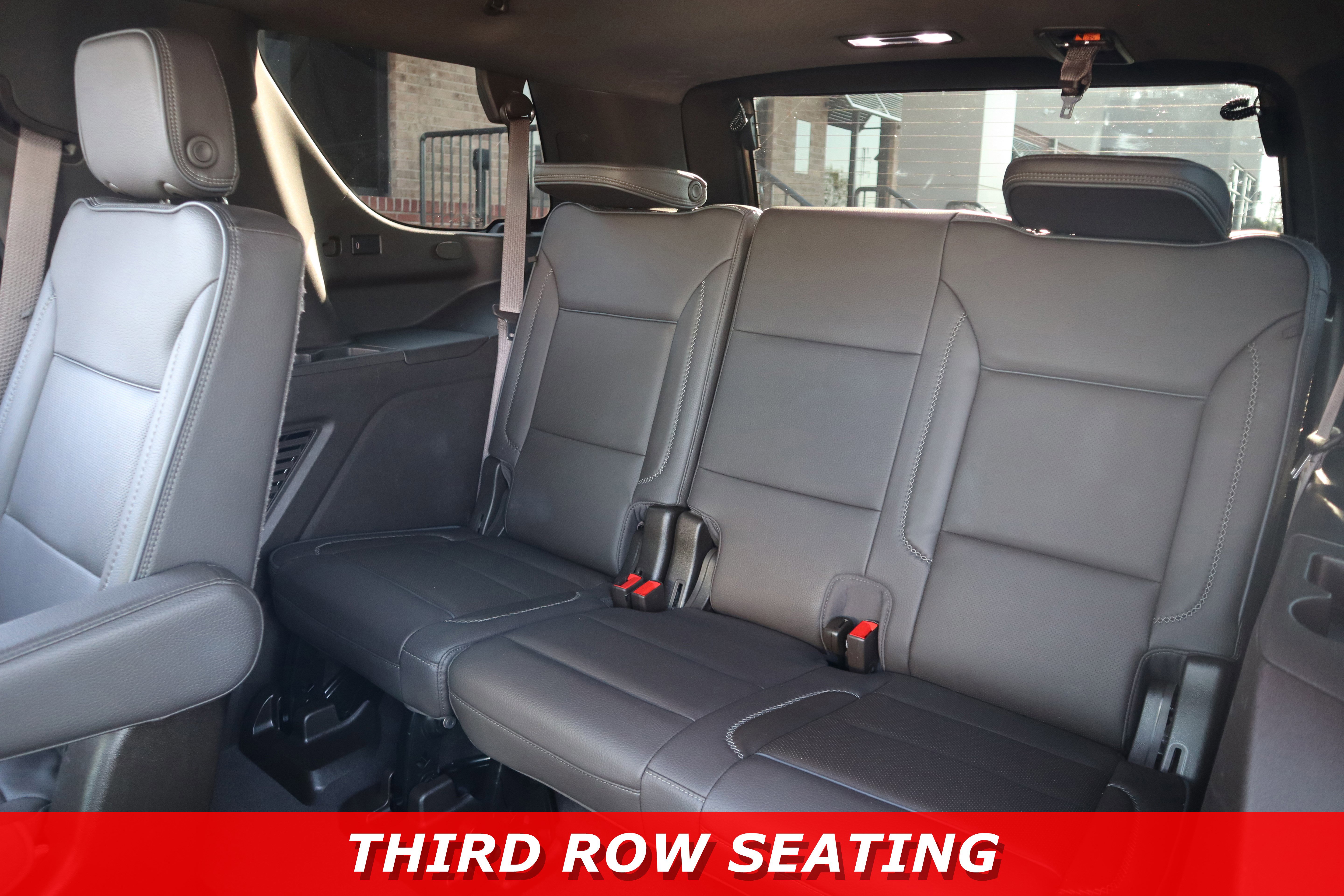 Used 2021 GMC Yukon Denali w/ Denali Premium Package image 38