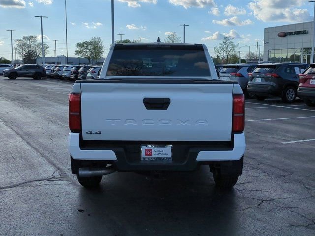 Certified 2025 Toyota Tacoma SR5 AWD/4WD image 7
