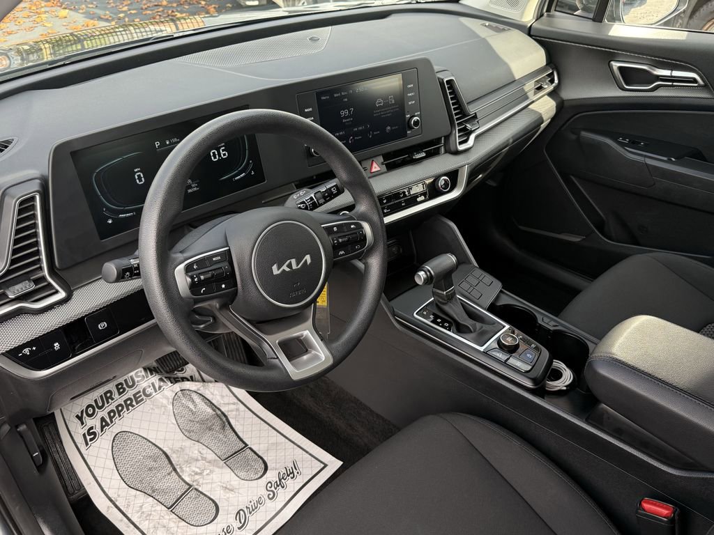 Used 2024 Kia Sportage LX image 14
