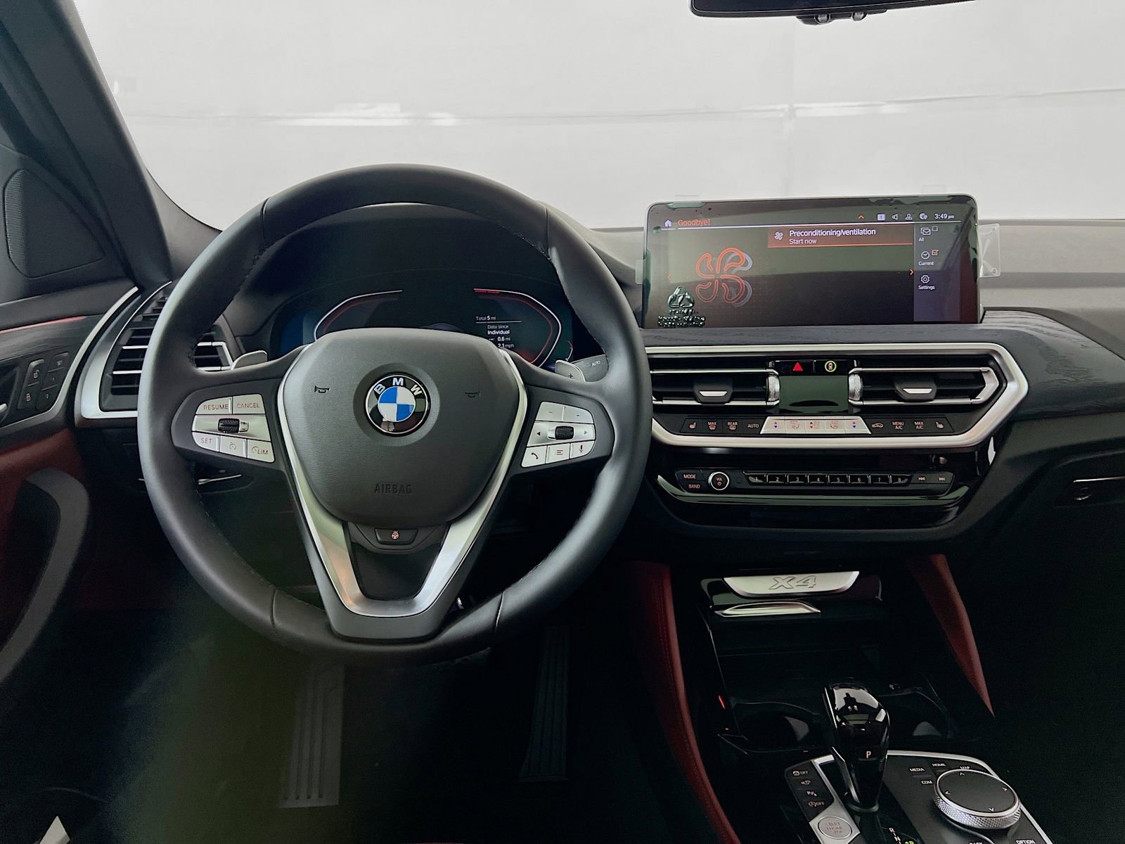 New 2025 BMW X4 xDrive30i w/ Convenience Package image 24