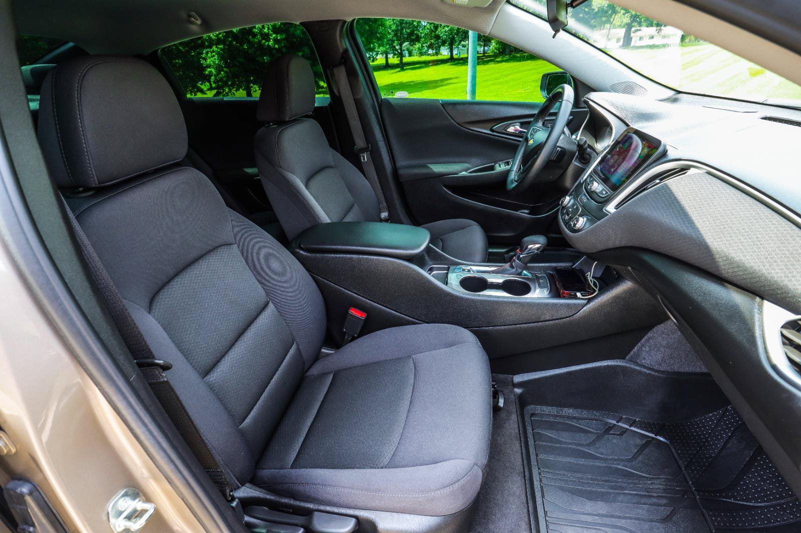 Used 2023 Chevrolet Malibu RS w/ LPO, Floor Liner Package FWD image 37