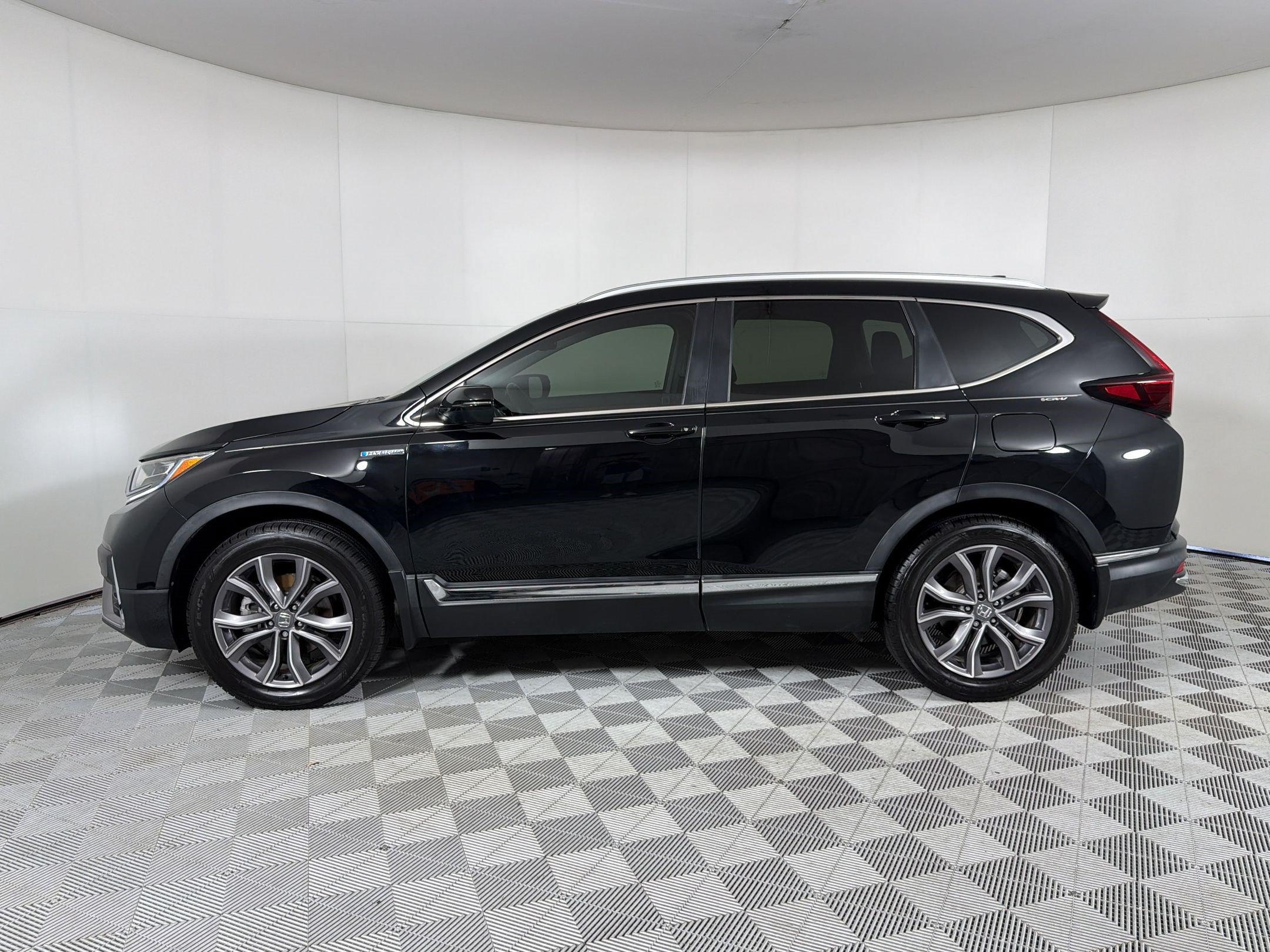 Certified 2021 Honda CR-V Touring image 2