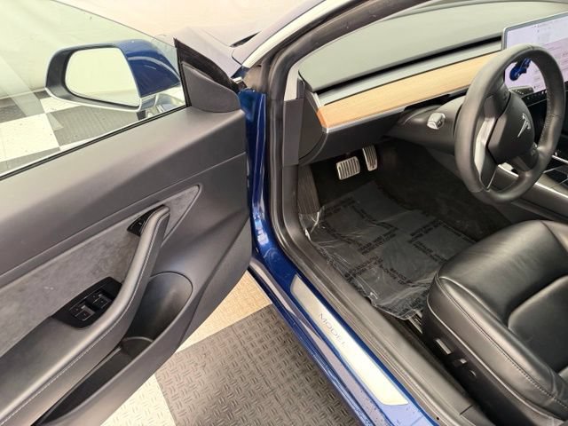Used 2019 Tesla Model 3 Standard Range Plus RWD image 31